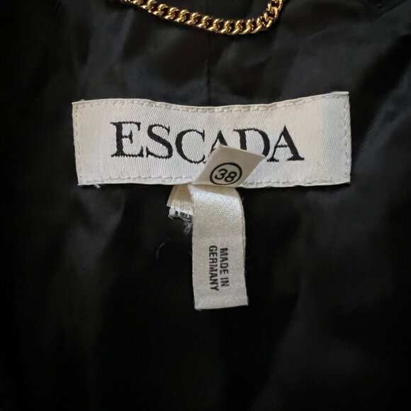 Escada Long Wool Coat Size 38. Used Condition. - Picture 4 of 10